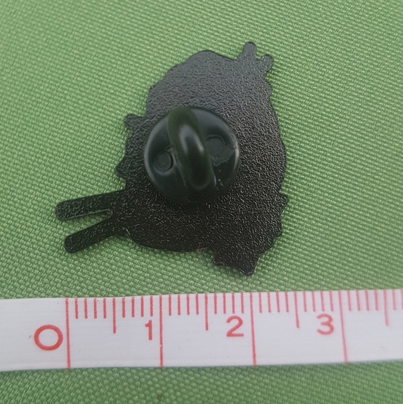 ππ Spirited Away Soot Sprites Noodles Pin π₯’ - Picture 4 of 4